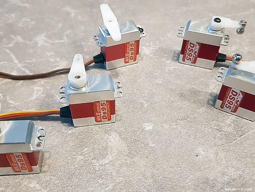 5 Servos MKS DS95 TBE
