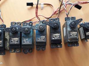 LOT DE SERVOS ROBBE VINTAGE 