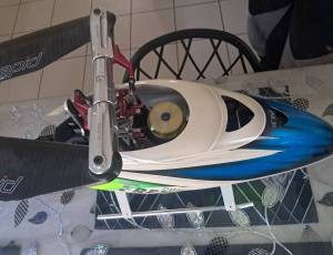 Tirex 700 x avec pale moteur et controleur 