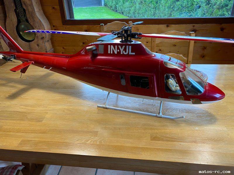 maquette helicoptere agusta thermique L1.45m, 450 €