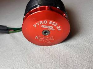 Moteur Kontronik PYRO 850-24 P avec ESC CASTLE 80A