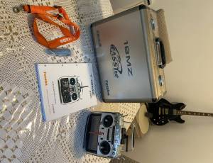 Radiocommande Futaba T18 MZ