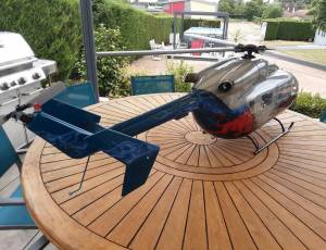helicoptere VARIO EC145 au 1/6 avec demareur elect, 3500 €