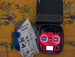 Radio Boxer Crush ELRS rouge Radio Boxer Crush ELRS rouge
