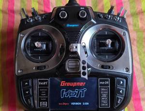 Radio Graupner MZ-24 HoTT 
