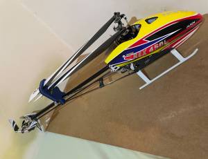 T-Rex 450L + pièces détachés 