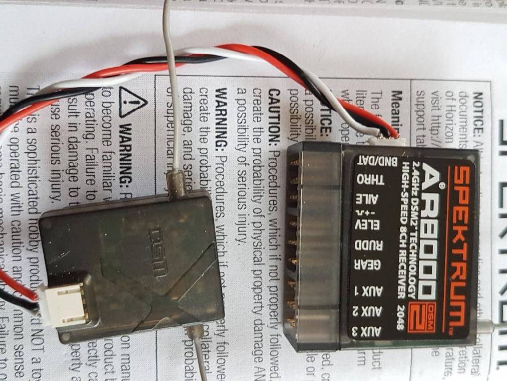 Récepteur Spektrum AR8000 et AS3X AR7350