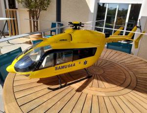 helicoptere VARIO EC145 au 1/6, 2900 €