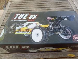 Buggy 1/8  T8E. V3