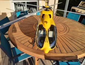 helicoptere VARIO EC145 au 1/6  BAISSE PRIX, 2100 €
