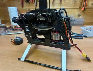 mecanique trex 600 + moteur + controleur + 3 servo