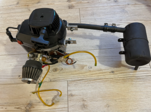 Fuselage Ecureuil Vario 1/4 , 3500 € Fuselage Ecureuil Vario 1/4 , 3500 €
