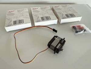 Ensemble 4 Servos KST pour hélico taille 550 / 580 Ensemble 4 Servos KST pour hélico taille 550 / 580