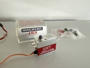 Ensemble 4 Servos KST pour hélico taille 550 / 580 Ensemble 4 Servos KST pour hélico taille 550 / 580