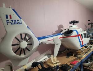 Ec 135, 9000 €