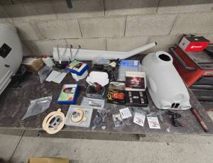 Hélicoptère varion fuselage , 2600 €