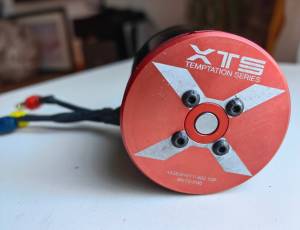 Moteur XNOVA XTS 4525 560kv pour taille 700/800, 175 €