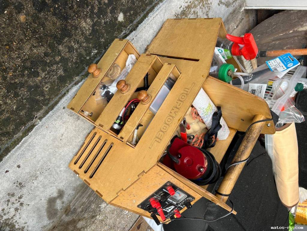 Caisse de terrain