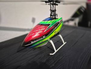 Hélicoptère  électrique bon état  Hélicoptère  électrique bon état