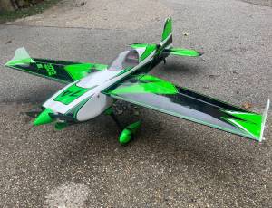 EDGE 540 1m87 neuf et complet 