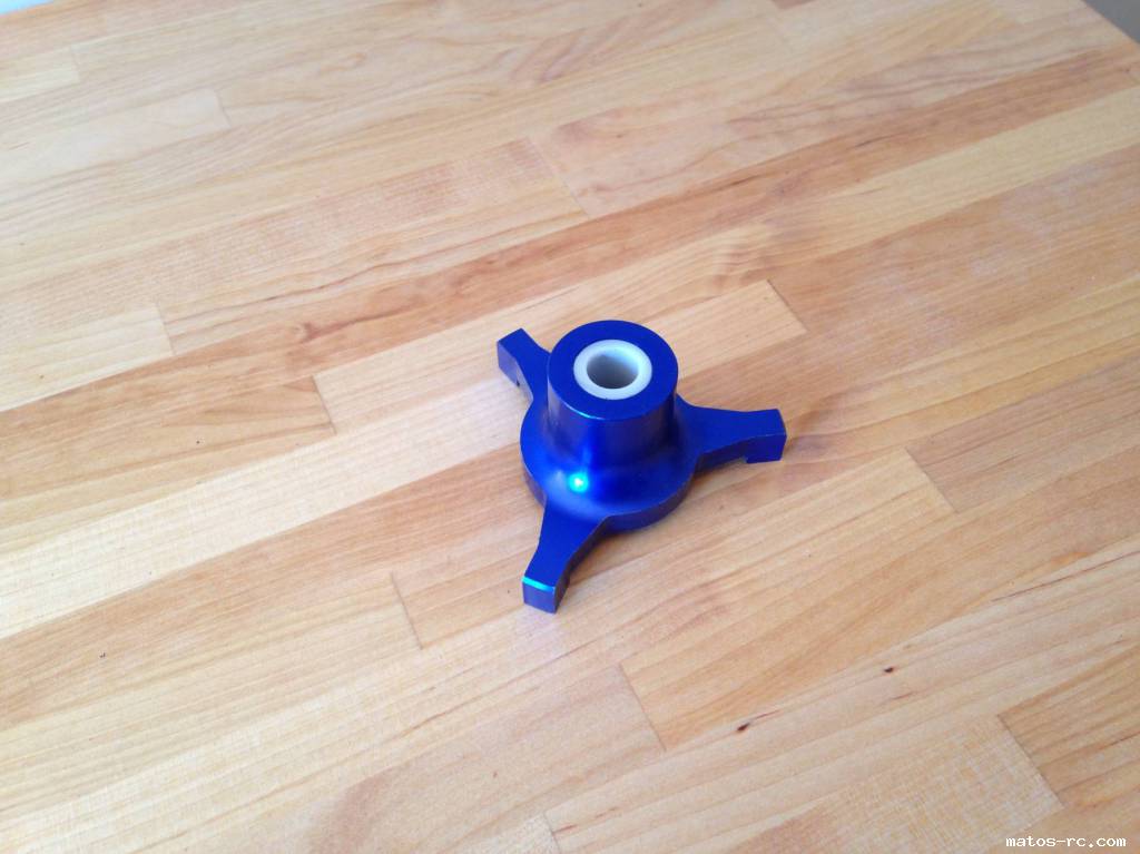 tripode de réglage axe 10 mm, 15 €