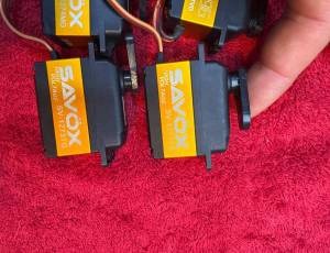 Lot servi savox Lot servi savox