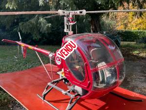 hélicoptère radiocommandé Vario Schweizer 300C , 1300 €