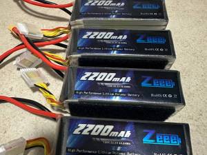 Lipos Zeee 6S 2200mah 100C, 50 €